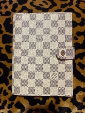 LV Damier Azur Checkered Agenda Cover in Cream and Light Gray